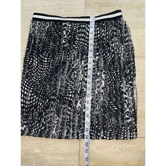 Moiselle womens Black White Mesh skirt size 40 US4‎ black A-line lined - Picture 7 of 7